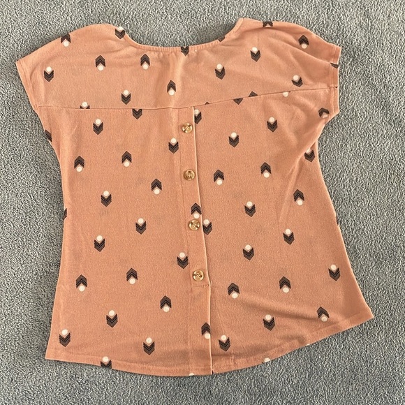 Mine Brown Short Sleeve Tee with Black and Cream Pattern - Picture 7 of 8
